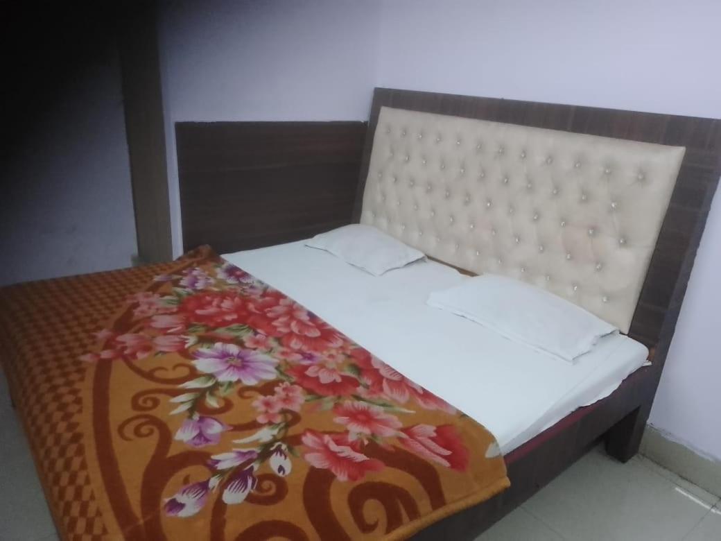 Hotel Maharaja Inn By Wb Inn Kanpur Exterior foto